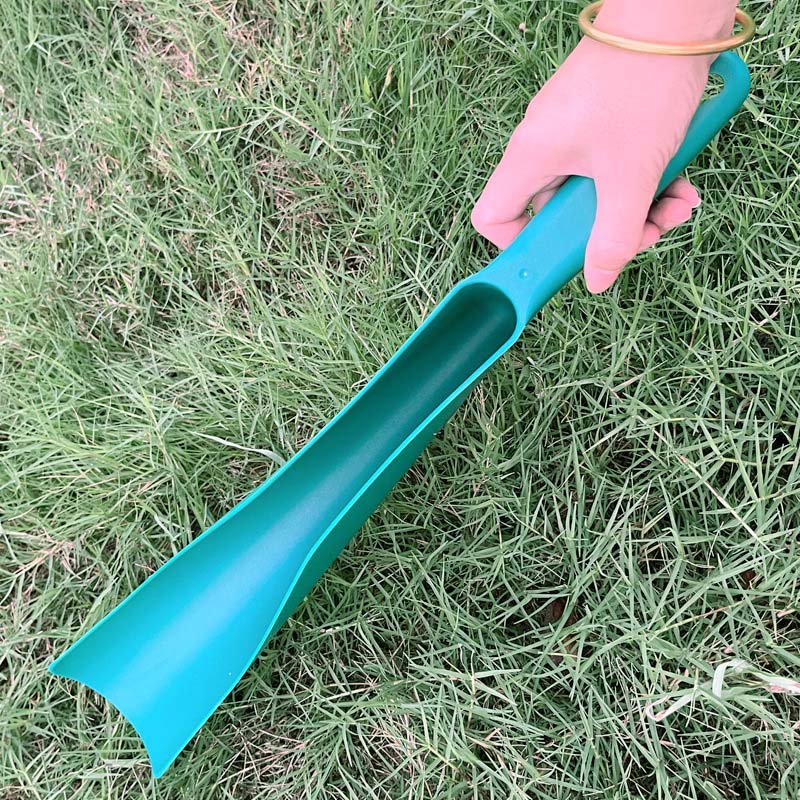 Flexible Gutter Cleaning Tool