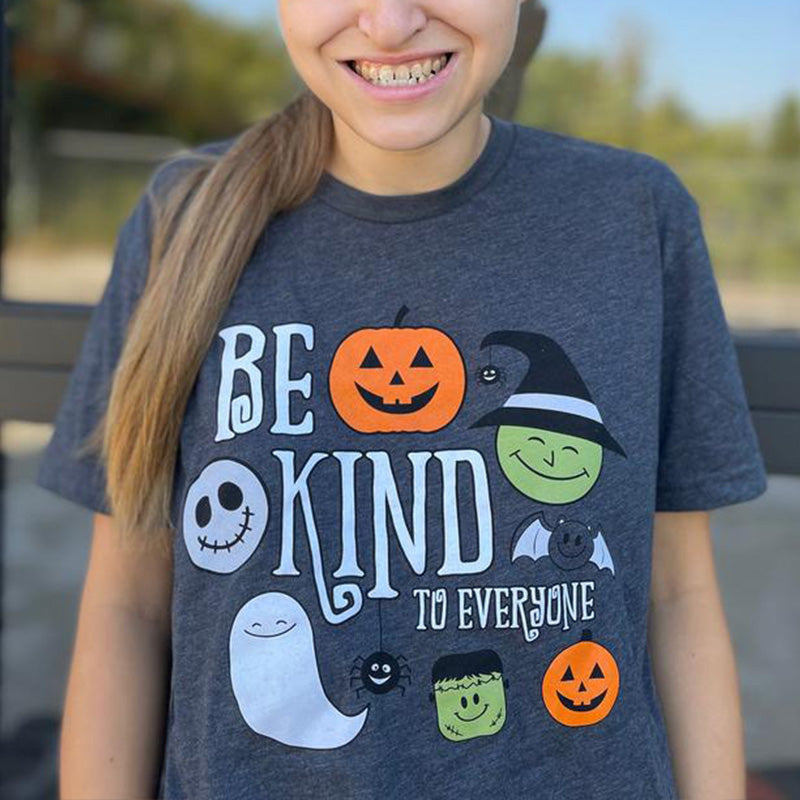 Halloween Be Kind to Everyone Short Sleeve T-shirt